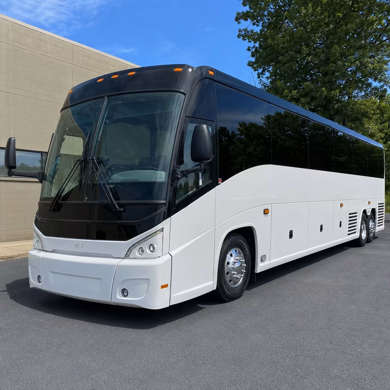 accessible shuttle buses for montgomery senior church members